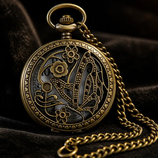 Vintage gegraveerd vlinderkwarts zakhorloge - Univers Gousset