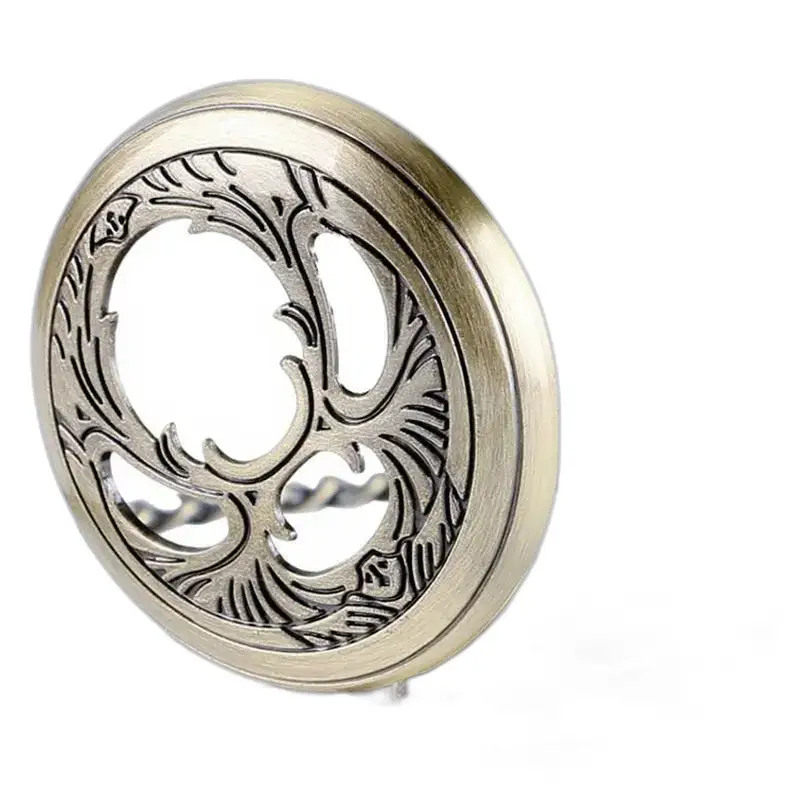 Afbeelding van een sierlijke metalen ring voor een handmatig opwindbaar mechanisch zakhorloge