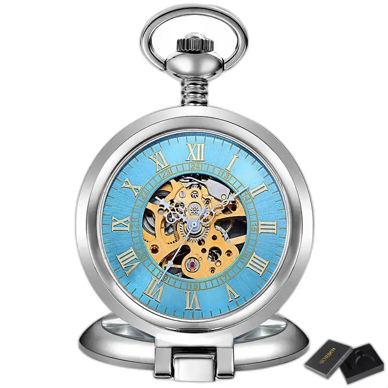Luxe gouden mechanisch skeletzakhorloge met een blauwe wijzerplaat en antiek ontwerp