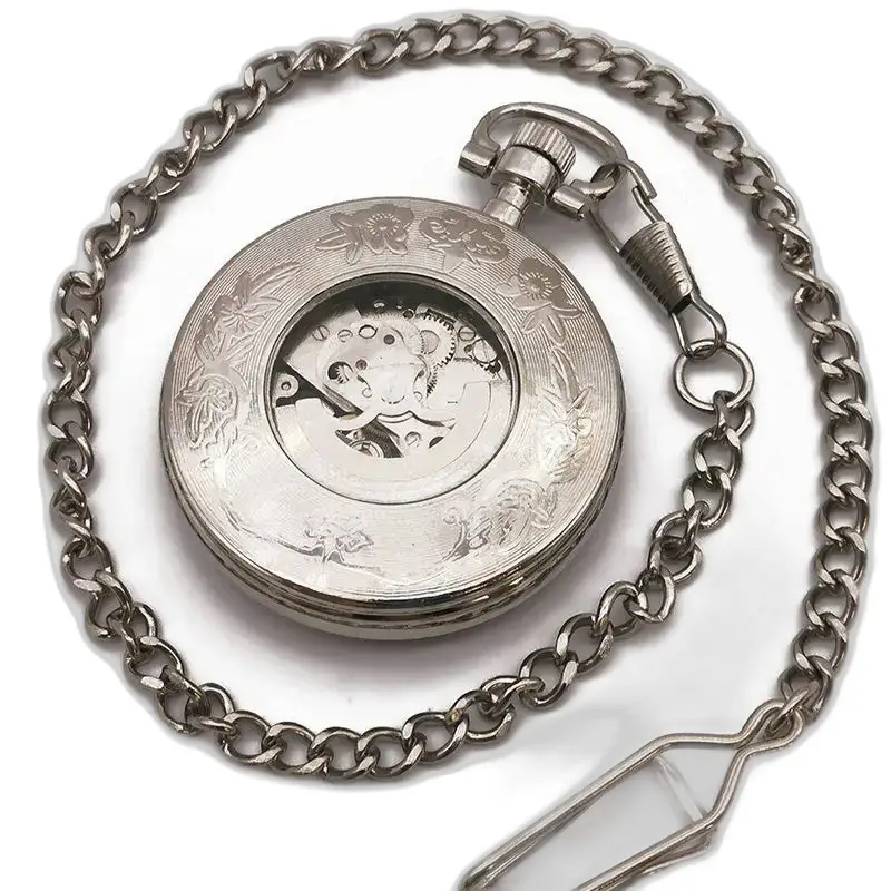 Vintage zilveren zakhorloge met open wijzerplaat en ketting, elegante mechanische zak