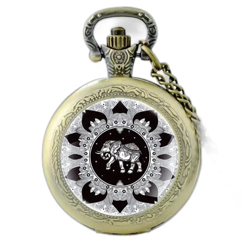 Elegant Boheems kettinghorloge met zilveren olifant in vintage stijl