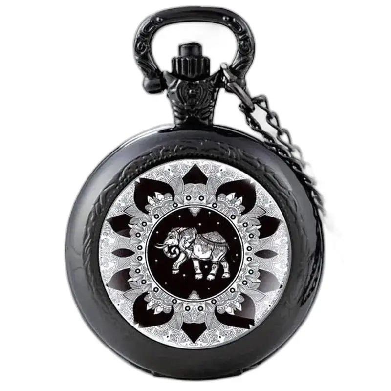 Elegant Boheems kettinghorloge met zilveren olifantontwerp op vintage horloge
