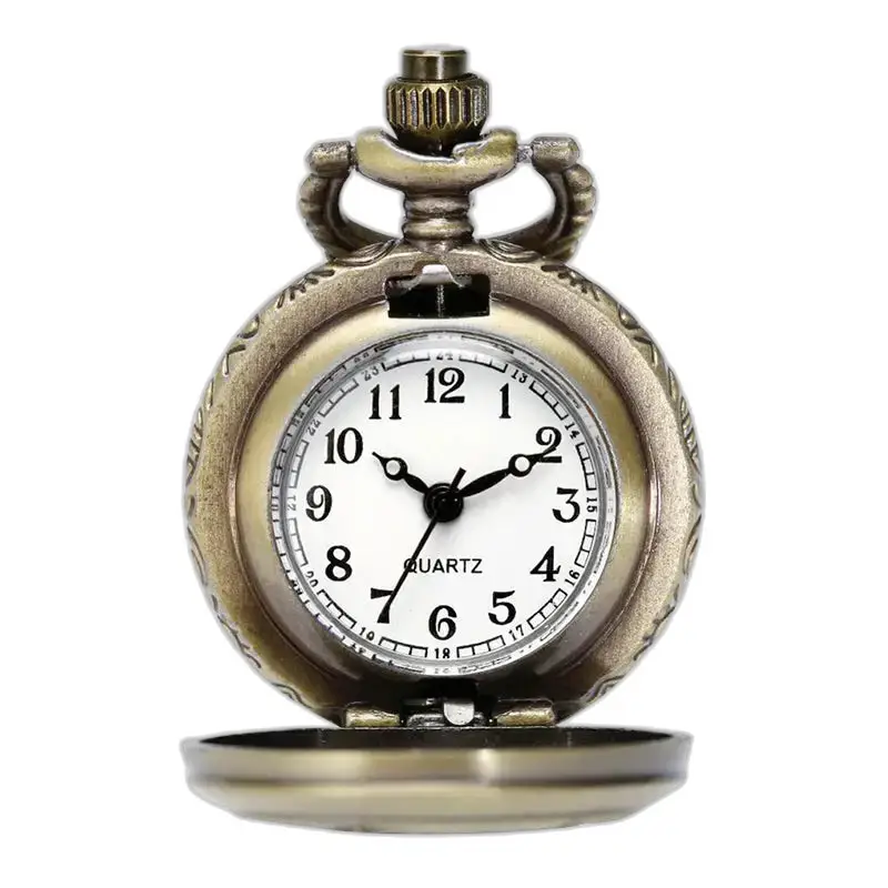 Vintage chic marmeren bloemenkettinghorloge met een antiek bronzen zakhorloge