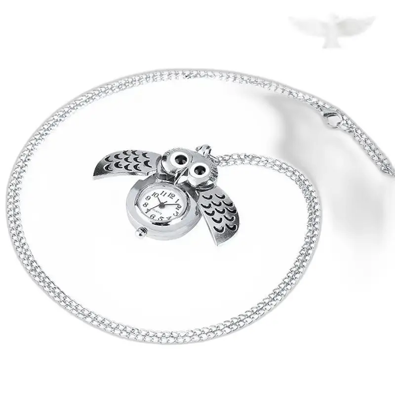 Vintage dames uilenkettinghorloge gebronsd zilver met ketting en hartvormige uil