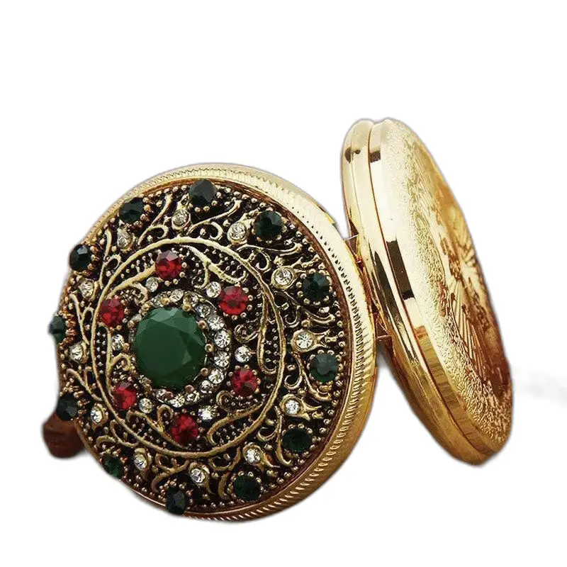 Gouden compact versierd met kleurrijke juwelen, perfect voor het dragen van het Jewelled Necklace Watch