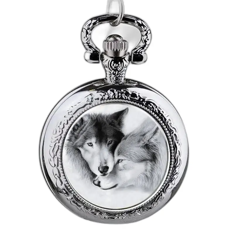 Wolf-halskettinghorloge met wolf-ontwerp op een zilverkleurig roestvrijstalen horloge