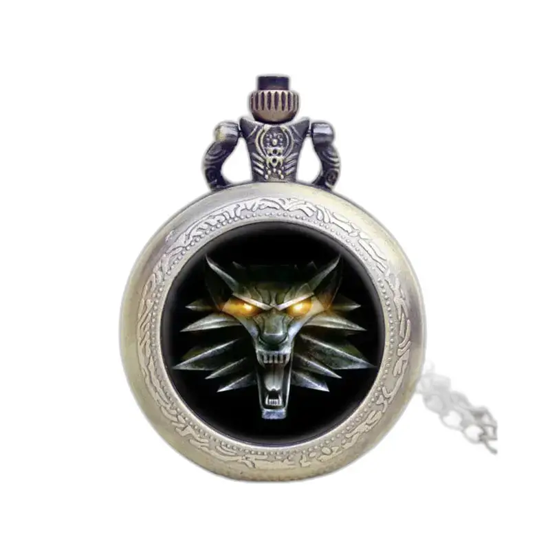 Metallic Wolf-kettinghorloge met bronzen kruisje en beschermende flap versierd met een wolf