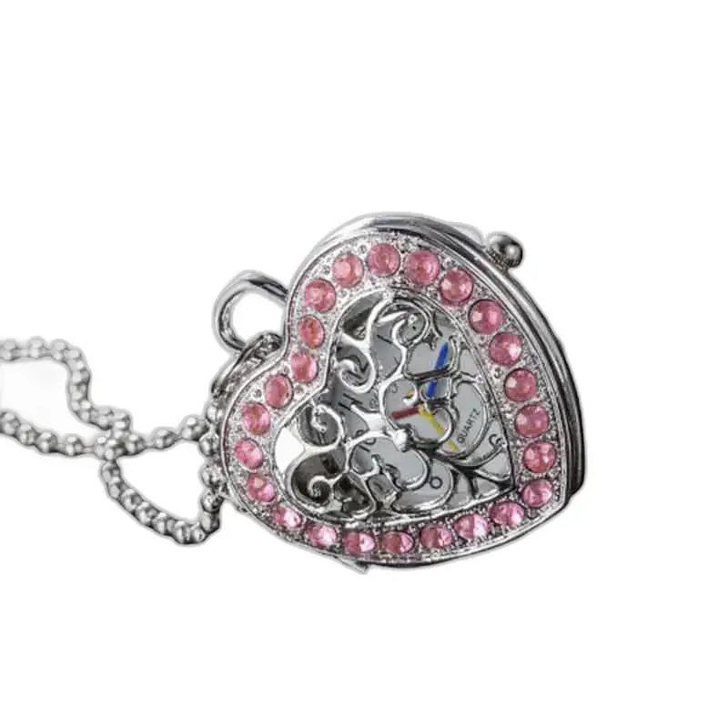 Horloge met hartvormige hanger en ketting versierd met roze diamanten en strass-steentjes