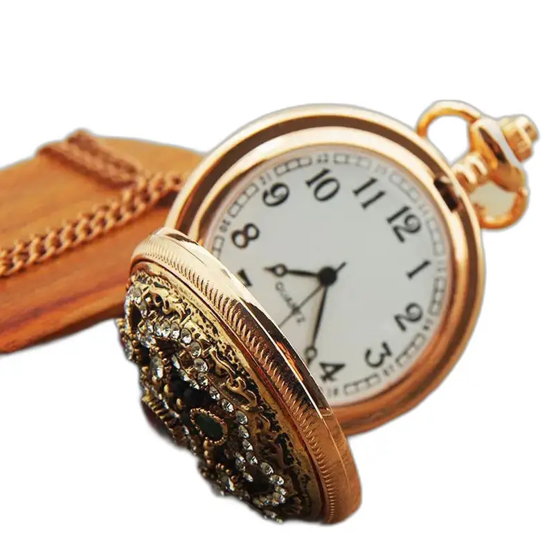 Vintage chique gouden hanger kettinghorloge met een elegante sierlijke gouden wijzerplaat