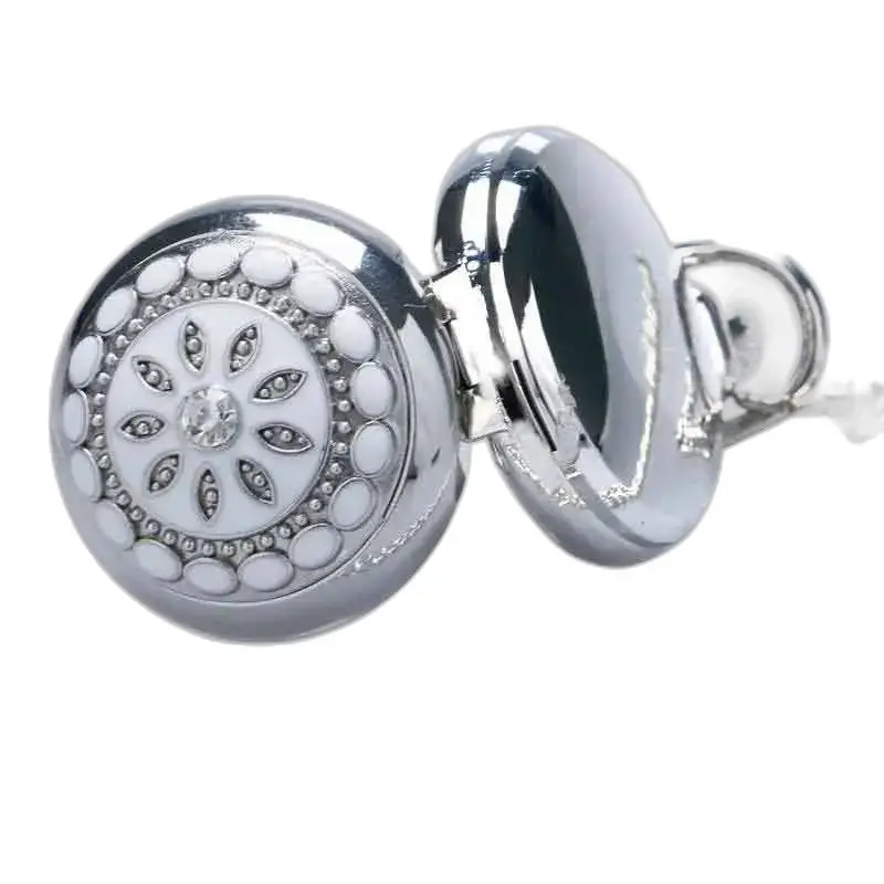 Zilveren medaillon met bloemmotief voor hertogin dameszakhorloge