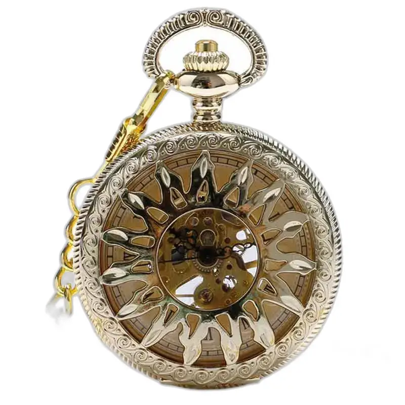 Luxe diamanten zakhorloge met oogverblindend gouden diamantontwerp