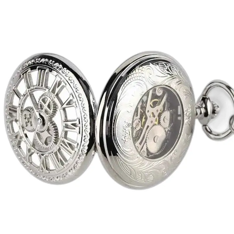 Luxe zilveren diamanten zakhorloge met een elegant en verfijnd ontwerp