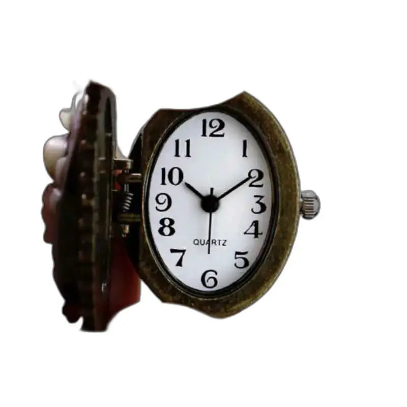 Roze flamingohorloge met bronzen kast en vintage quartz horlogestijl