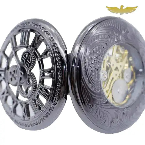 Steampunk zakhorloge met tandwielen, open en sierlijk mechanisch zakhorloge
