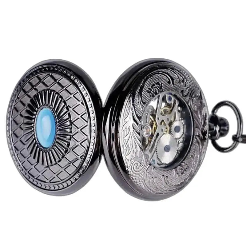 Steampunk mechanisch zakhorloge blauwe saffier met zichtbare tandwielen en blauwe steen