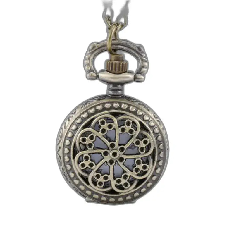 Vintage zilveren hartvormige hanger met elegant hangend horloge