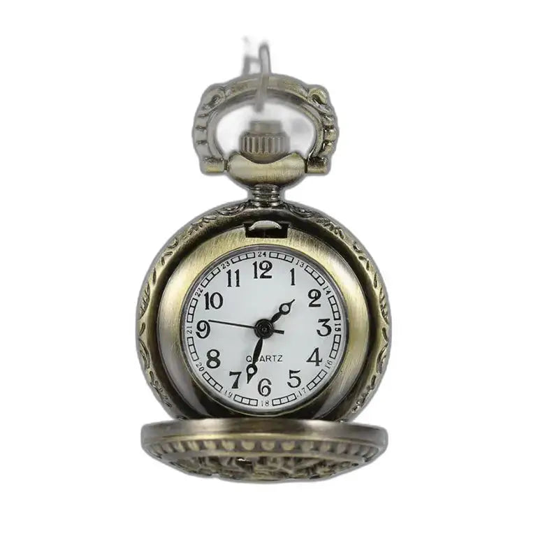 Vintage dameshorloge met zilveren harthanger, een elegante en tijdloze vintage hanger