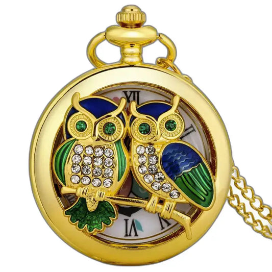 Gold Diamond Owl Quartz zakhorloge, een elegante diamanten uil in glanzend goud